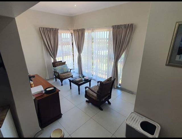 4 BEDROOM HOUSE FOR SALE IN UMHLANGA CENTRAL